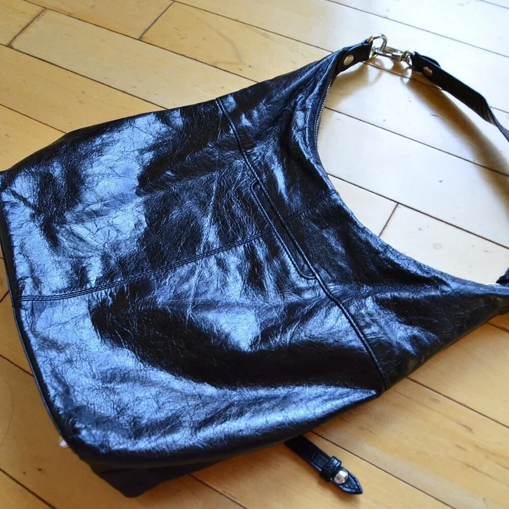 Hobo International Womens Black Shiny Shoulder Purse The Original - Picture 10 of 16